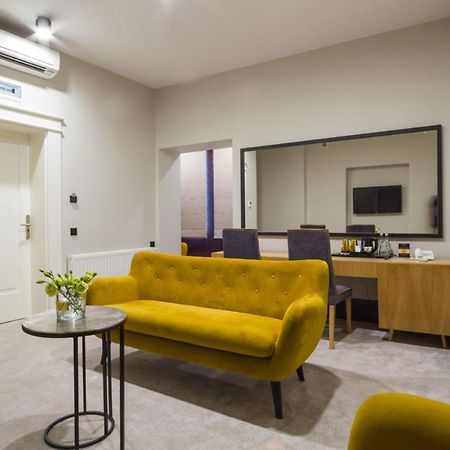 ראדום Hotel Nihil Novi מראה חיצוני תמונה