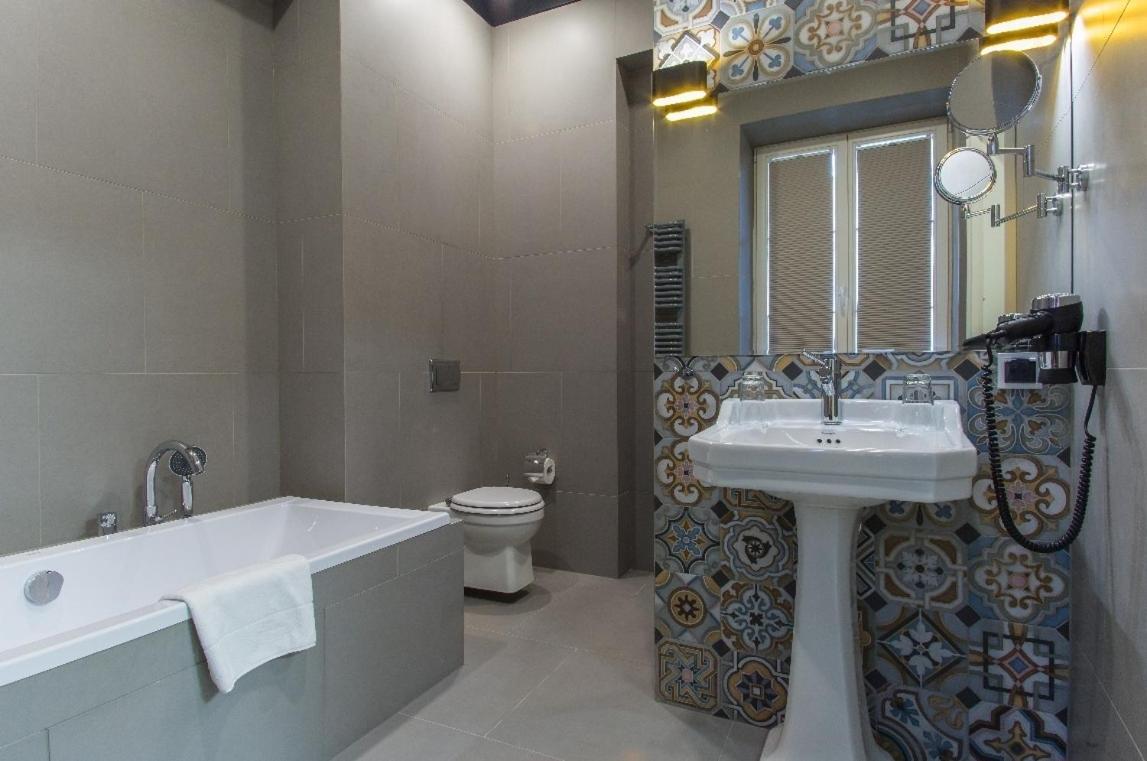 ראדום Hotel Nihil Novi מראה חיצוני תמונה