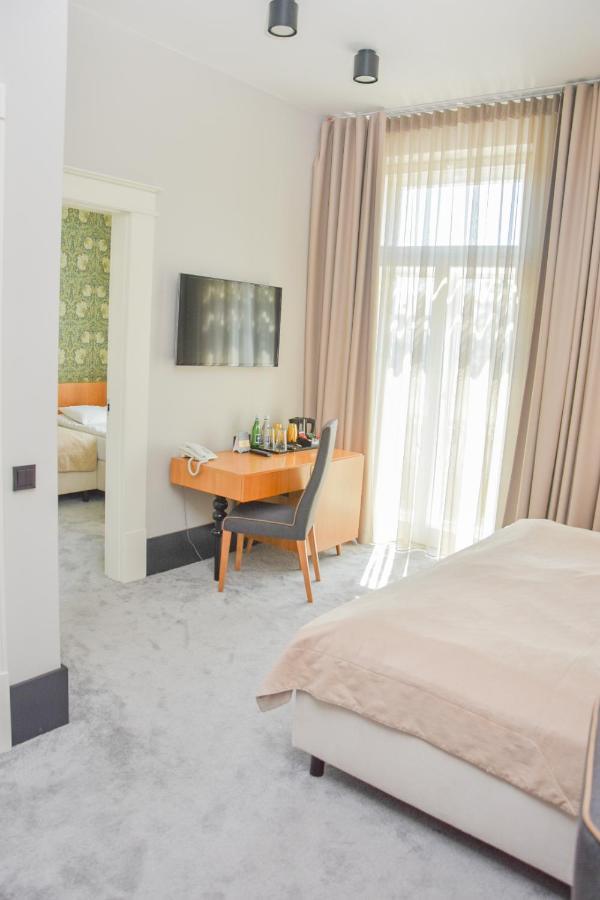 ראדום Hotel Nihil Novi מראה חיצוני תמונה